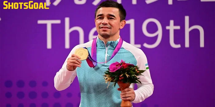 Hasanboy Dusmatov – Raih Medali Emas Tinju, Kini Menjadi Juara Olimpiade Kelas 2