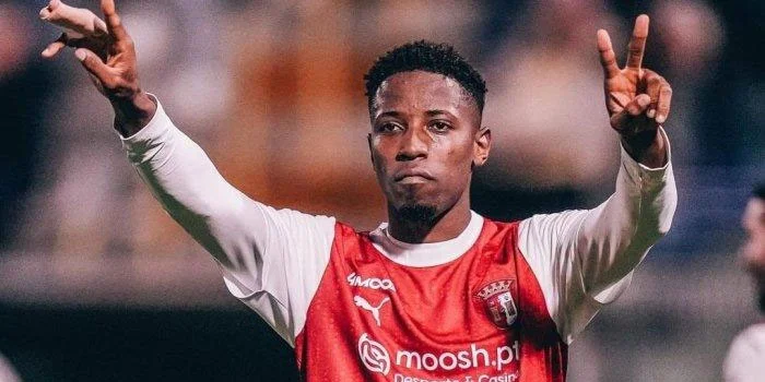 Simon Banza – Pemain Sporting Braga Menghadapi Masalah Cedera pada Lututnya